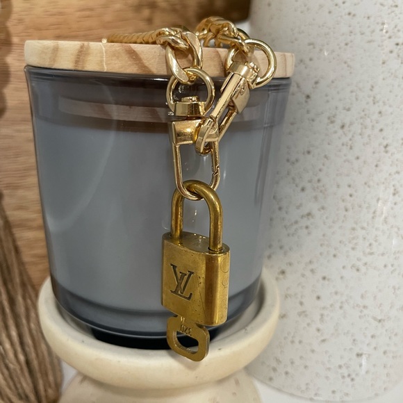Louis Vuitton Lock and Key with chain #320 - Picture 4 of 5